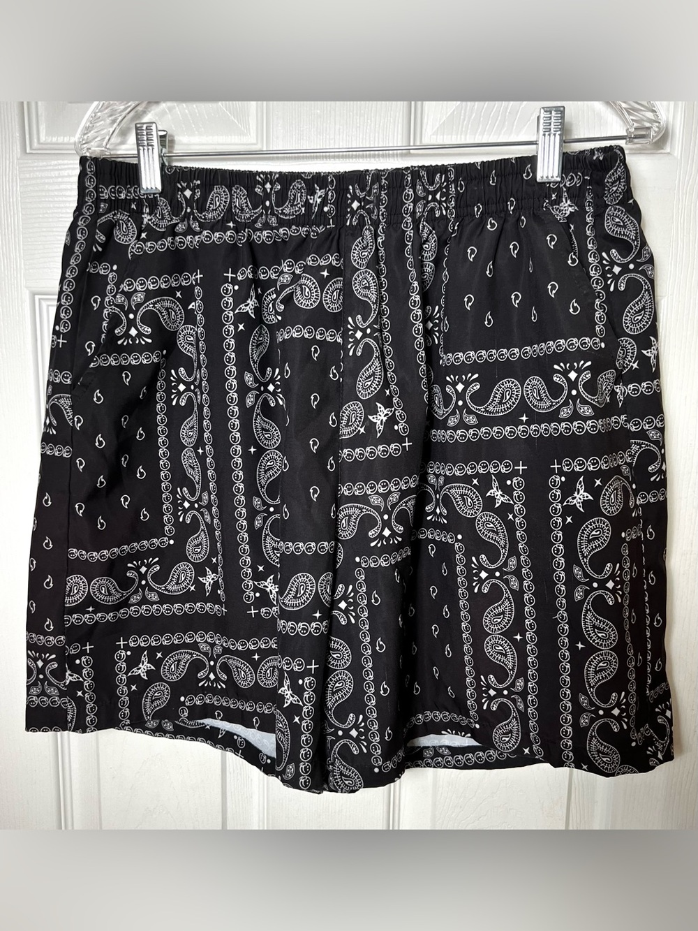 (READ)Boho High Rise Shorts High Waisted Paisley Bandana Black 2X(Like XL)